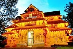 Vadakkumnathan Temple